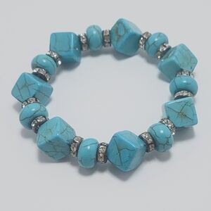 *NWOT*  Cube turquoise chunky bracelet